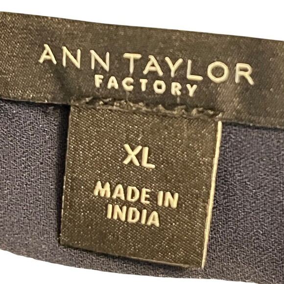 Ann Taylor Factory Womens Striped Long Sleeve V-Neck Career Blouse Top Shirt XL - Picture 16 of 16